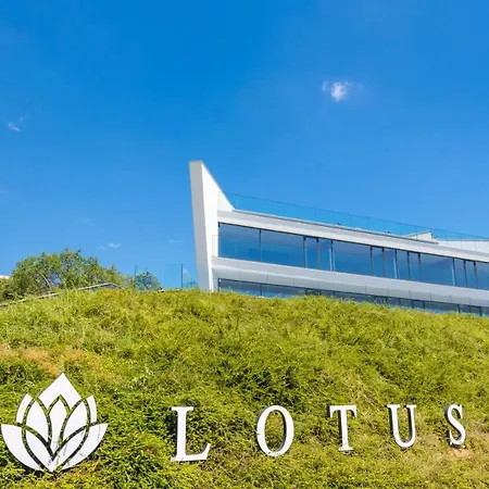 Hotel Lotus Luxury