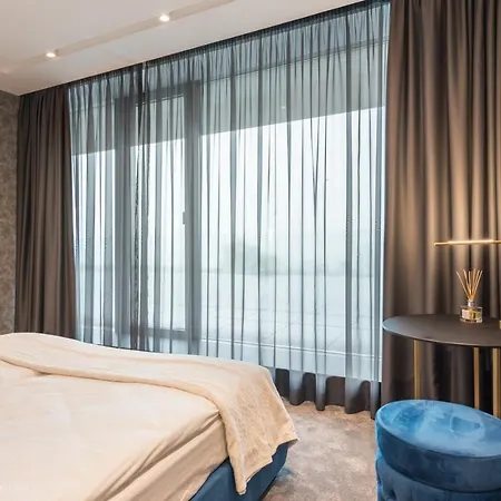 Lotus Luxury Hotel *