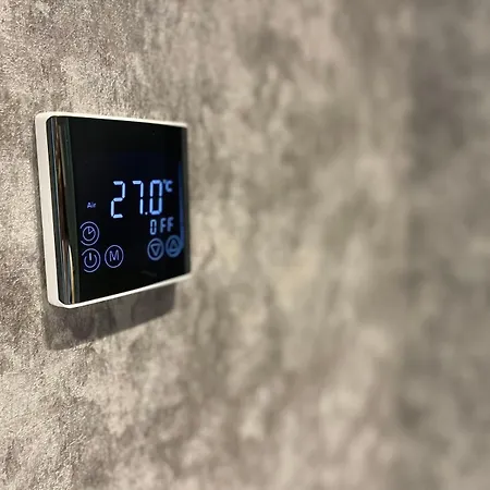 Lotus Luxury فندق *