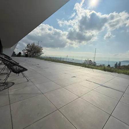 Lotus Luxury * Varna